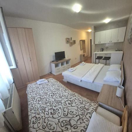 Apartmani Jasmin Novi Sad Bagian luar foto