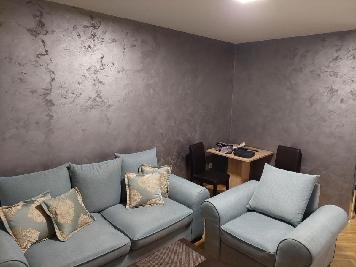 Apartmani Jasmin Novi Sad Bagian luar foto