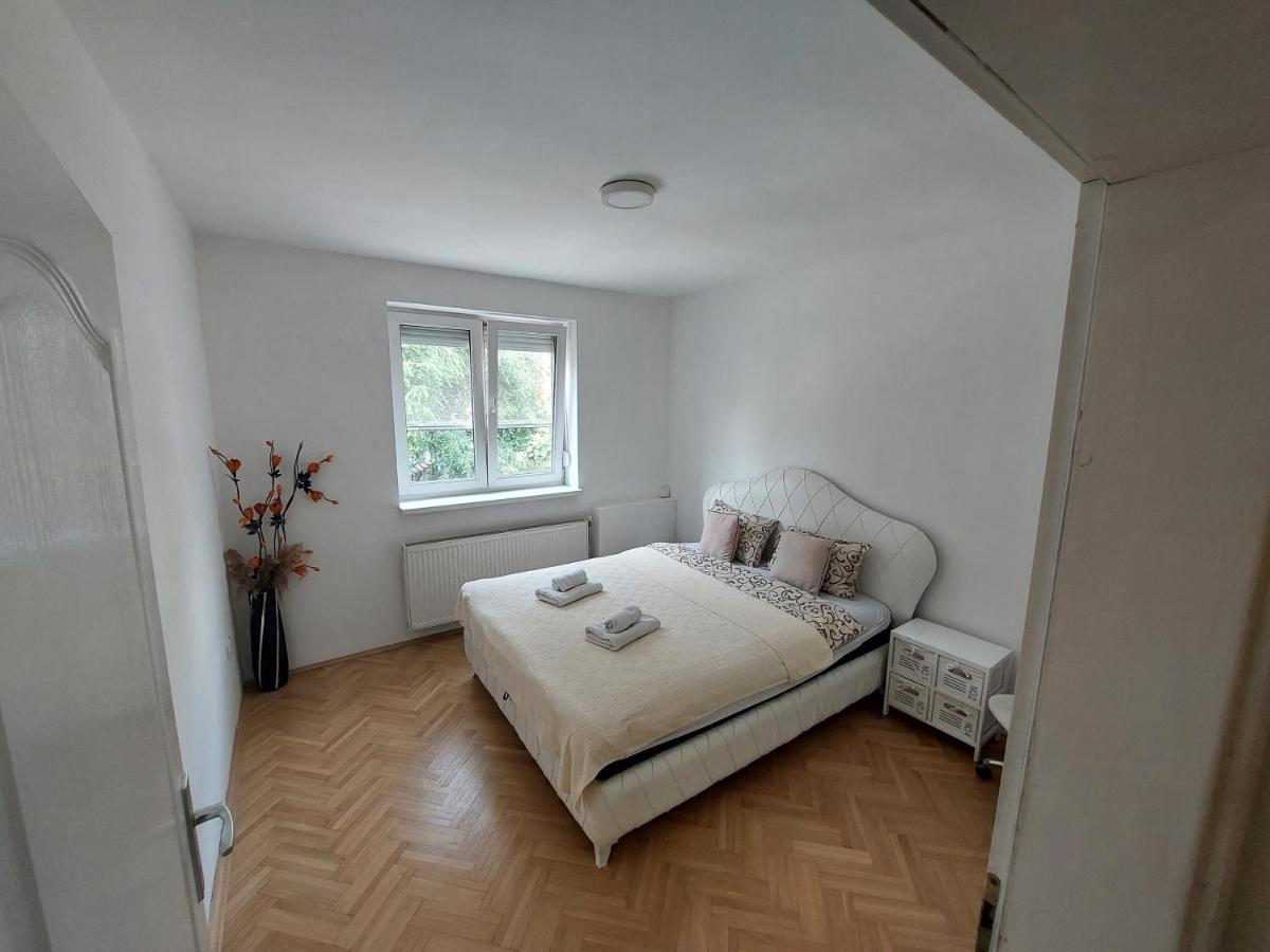 Apartmani Jasmin Novi Sad Bagian luar foto