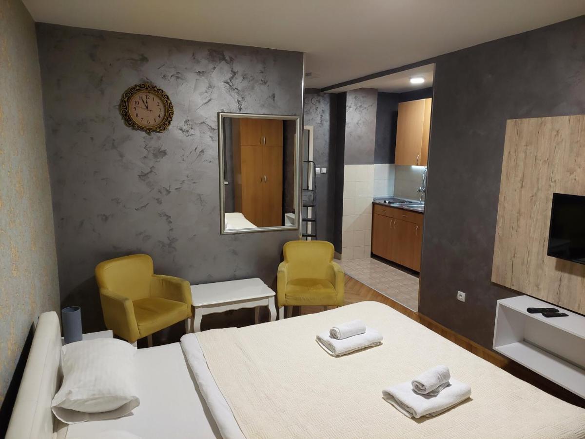 Apartmani Jasmin Novi Sad Bagian luar foto