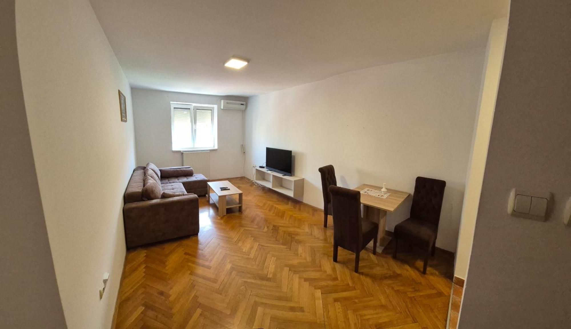 Apartmani Jasmin Novi Sad Bagian luar foto