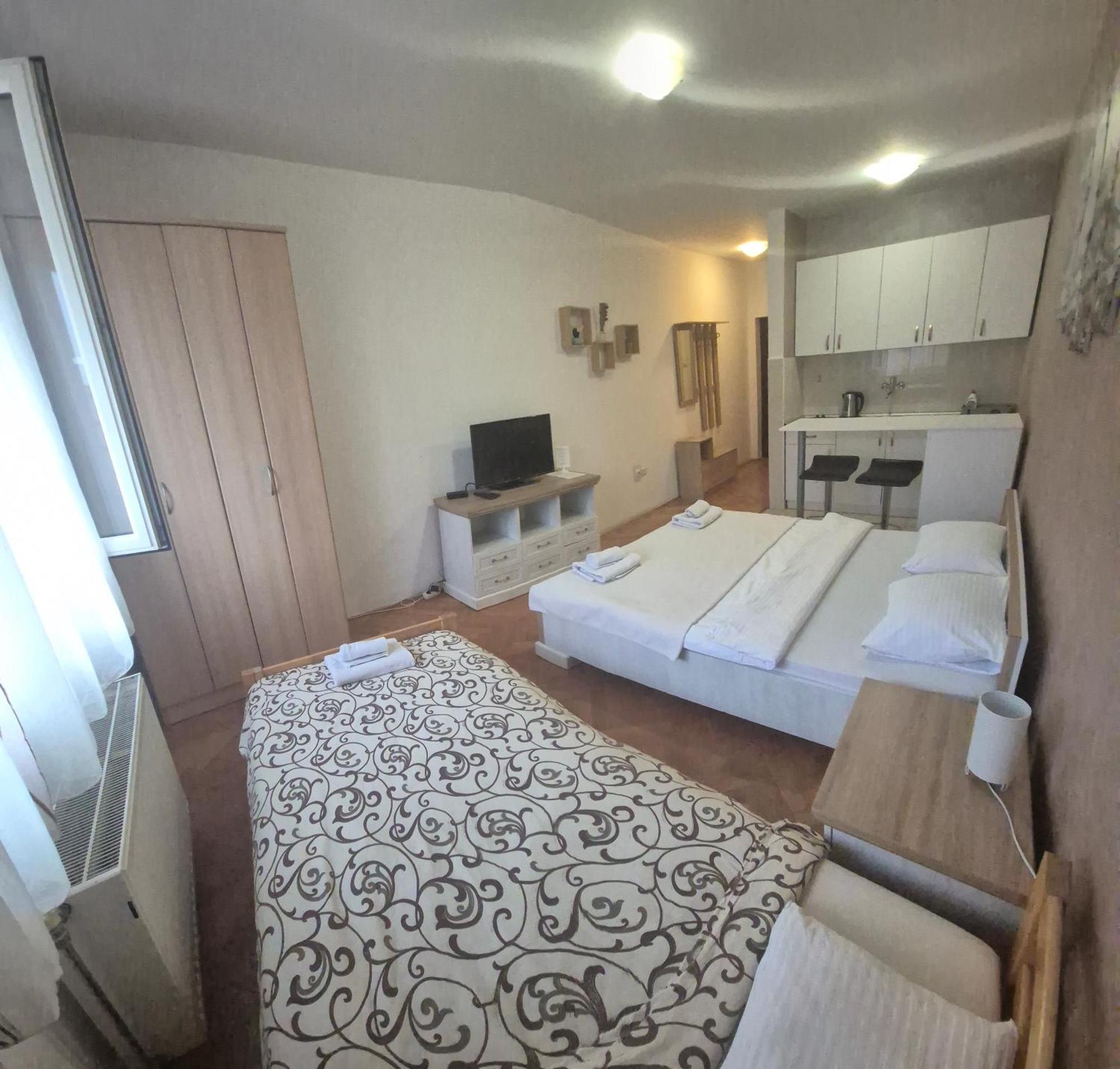 Apartmani Jasmin Novi Sad Bagian luar foto